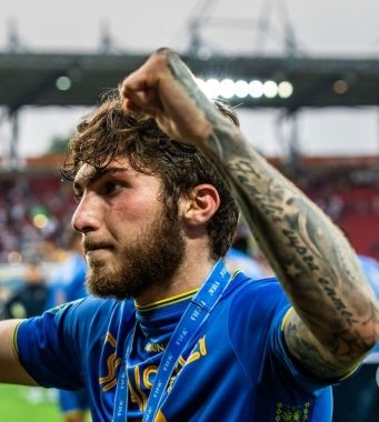 Украинский чемпион мира по футболу решил сменить спортивное гражданство, – журналист