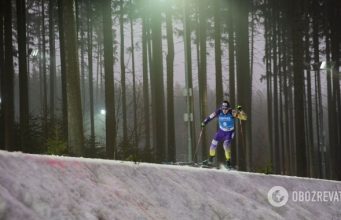 Пидручный отыграл 12 позиций в гонке Кубка мира по биатлону