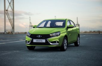 Опубликованы новые шпионские снимки Lada Vesta 2022