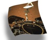 Китайский марсоход Zhurong передал первые сделанные им снимки поверхности Красной Планеты