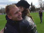 Украинский футболист узнал пол будущего ребенка по файерам фанатов. Видео