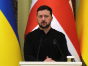 Зеленский раскритиковал решение о передаче России ядерного оружия в 1994 году