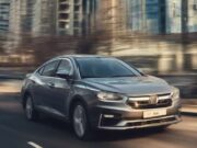 Очистка и защита пластиковых деталей удаление пыли и грязи нанесение защитных средств