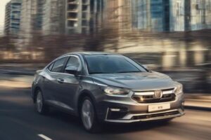 Очистка и защита пластиковых деталей удаление пыли и грязи нанесение защитных средств