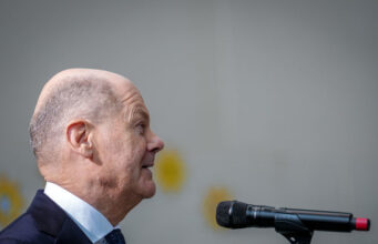 Шольц — об отправке миротворцев на Украину: разговоры преждевременны