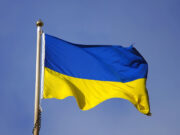 Песков заявил, что Украина склонна к бесконтрольному иждивенчеству