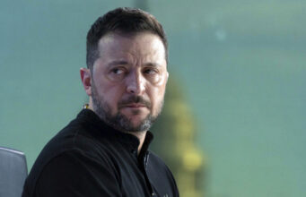 Отставной офицер США предупредил Зеленского о риске худшего сценария для Украины