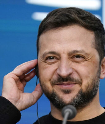 American Thinker: двойные стандарты Запада допускают диктатуру Зеленского