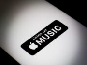 Песня башкирской группы Ay Yola заняла первое место в Apple Music на Украине