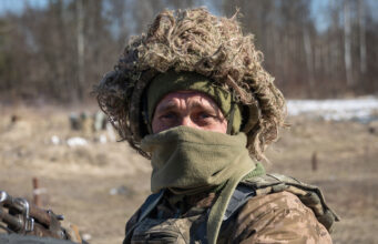 Депутат Журова: Киев опасается наносить удары по параду Победы