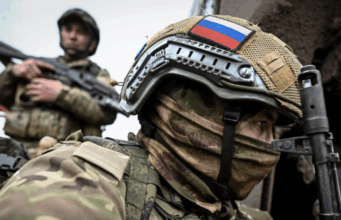 Сальдо: ВС установили флаг России в Николаевке Херсонской области