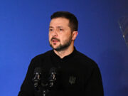 Зеленский включил журналистку Латынину в санкционный список