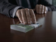 Боуз заявил о коррупции в окружении Зеленского после наводнения в Одессе