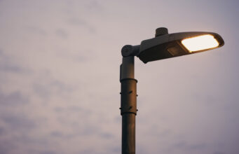 Почти 30 тысяч жителей остались без света в Черниговской области