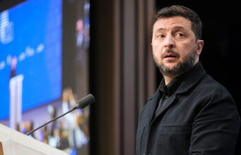 Меркурис сообщил о конфликте между Зеленским и Сырским