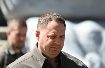 Медведчук назвал Ермака главным идеологом войны на Украине