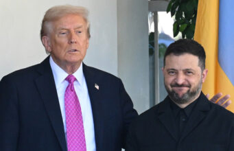 Трамп заявил о значительном ухудшении условий урегулирования для Украины