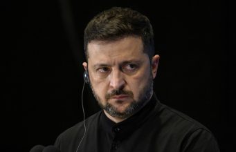 Зеленский: США намерены добиться завершения конфликта на Украине к лету