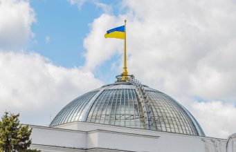 Около 60 депутатов Рады отказались выходить на работу из-за угроз