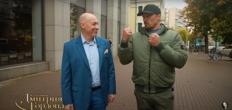 На Усика на Хрещатике ''наехали'' хулиганы. Боксер рассказал, что случилось потом